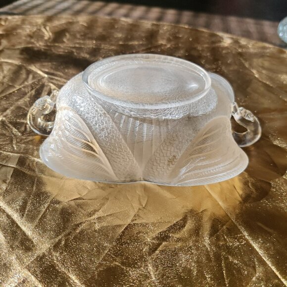 Soap Dish by Mikasa, Two Handled Clear Swans in frosted dish.Etched wing design. - Picture 4 of 4